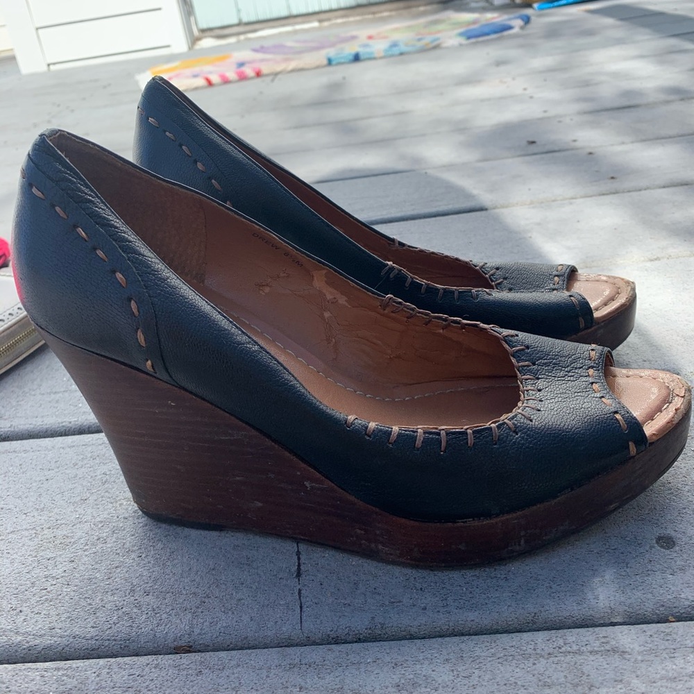 Black and Brown Nicole Wedges Size 8